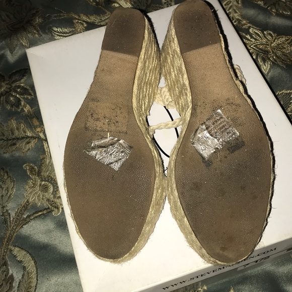Steve Madden Wedge - Picture 3 of 5